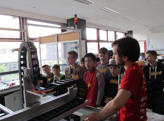 Abbildung 1 RoboFIT Pria Exkursion Lise Meitner Gymnasium