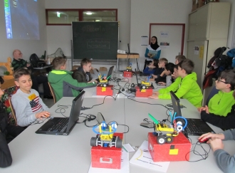 Abbildung 1 RoboFIT Roberta Workshop Lise Meitner Gymnasium