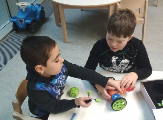 Abbildung 1 RoboFIT Robo Wunderkind Workshop ÖBB-Kindergarten