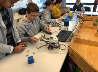 Abbildung 2 RoboFIT RoboRetter Workshop Laaerberg Gymnasium