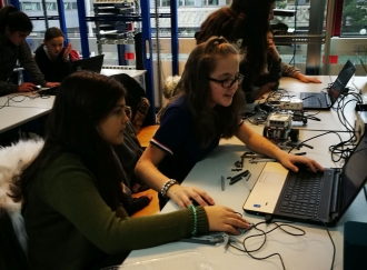 Abbildung 2 RoboFIT RoboRetter Workshop Laaerberg Gymnasium