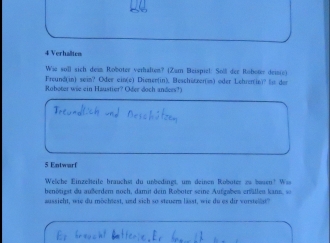 Abbildung 4 Fragebogen RoboFIT Schräger Roboter Workshop Laaerberg Gymnasium